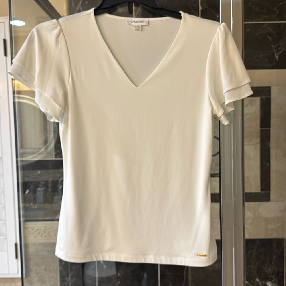 Calvin Klein white top, size S, NWOT.